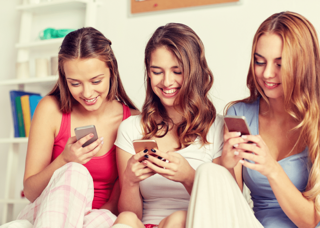 Social Media Girls Forums